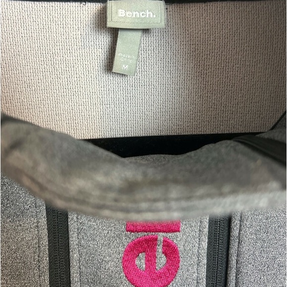 Bench Urbanwear Asymmetric Zip Front Jacket Sweater Grey/Pink Funnel Neck Sz M - Picture 3 of 6